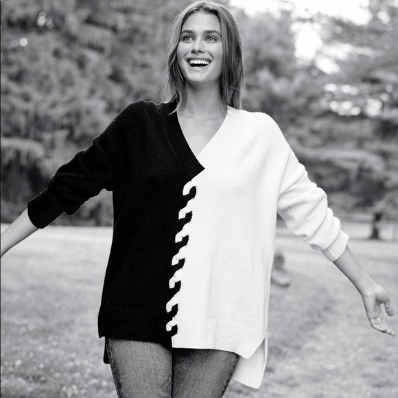 Lela Rose Sweaters - Pearl by Lela Rose Gray Cable Knit Sweater Sz M EUC